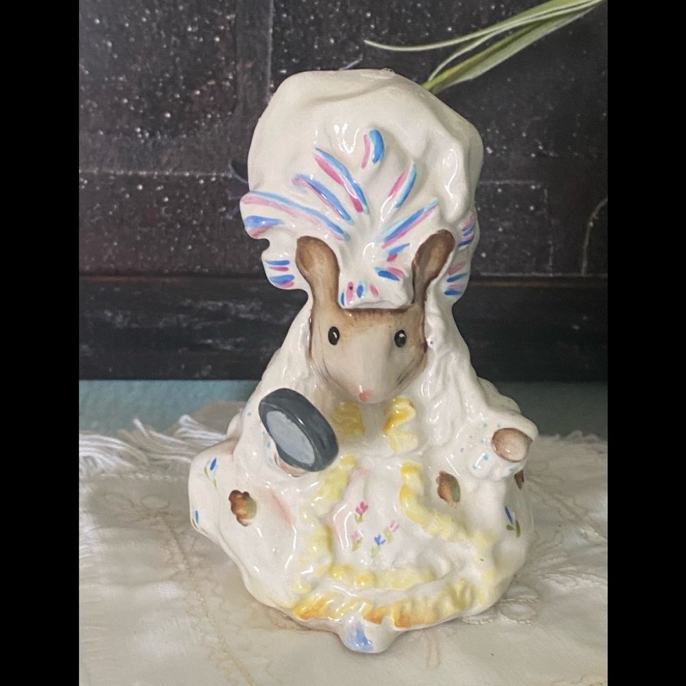 *Sale-1951 Beswick Beatrix Potter “Mrs Mouse” 71 years old!